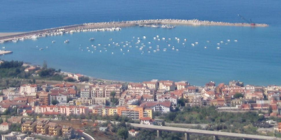 I Mori In Campidoglio Affitta Camere Сант'Агата-ди-Милите Экстерьер фото